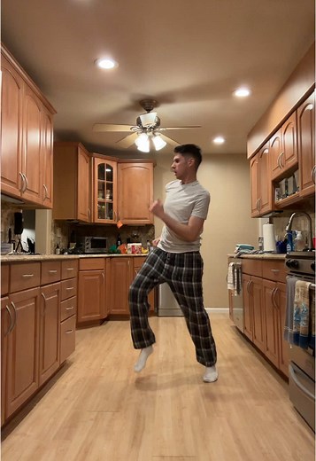 Discover the Jersey Club Dance Moves Like Jersey Joe