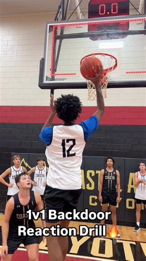 30K views · 132 reactions | This 1v1 backdoor drill is all about...