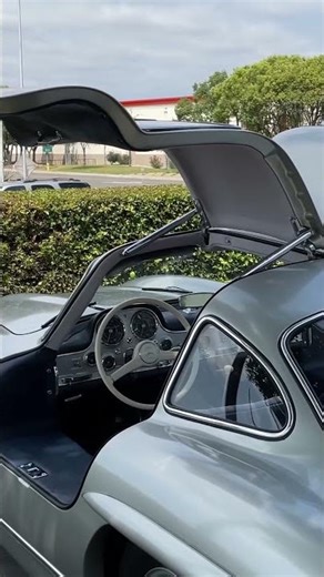 Mercedes-Benz 300 SL