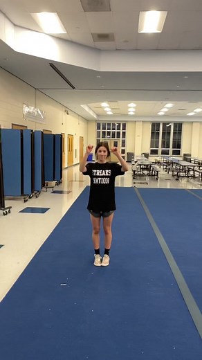 Classic Lemon Squeeze Challenge with Hungry Participants