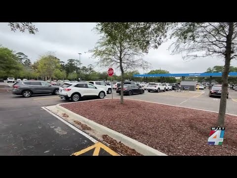 Jacksonville drivers wait in line for cheaper gas at Sam’s Club