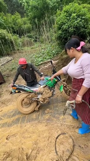 This Women Made this Bike Looks Brand New 🤯 #shortvideo