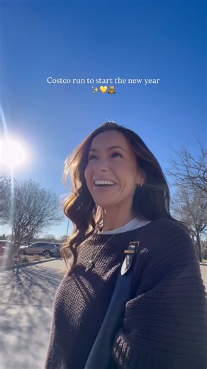 catherine ebs on Instagram: "We are focusing on whole, nutritious foods this year & I cannot wait to see what it does for our brains & bodies ✨ What’s something you’re focusing on this year?! #costcofinds #groceryshopping"