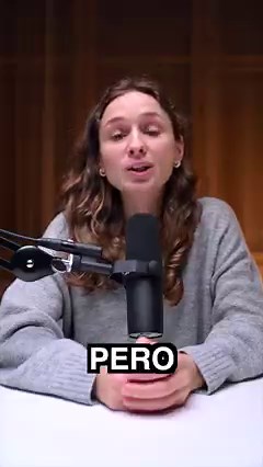 Así se hace la carne ahumada en Rumania, junto con mi papá. #pueblos #pueblo #curioso #curiosidades #comidatipíca #danalucia #comida #rumania #rumaniangirls #rumania🇹🇩 #românia #romania | Dana Lucia