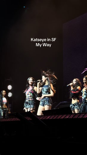 megan jumpscared by sophia 🤣 @KATSEYE @EYEKONS world official #katseye #myway