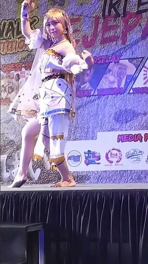 Dance of Lotus – Nilou Cosplay Genshin Impact