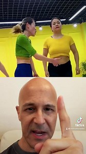 No way will this build your abs doing pelvic thrusts. You’re only going to hurt your back! 😕 | Motivationaldoc