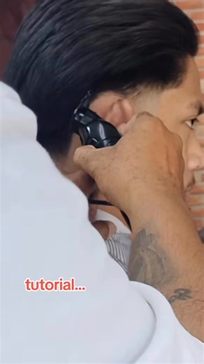 2.8K views · 42 reactions | #reelsvideos #barbercontent #tutorial | Boss Henry | Facebook