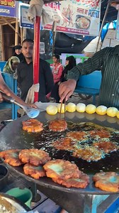 580K views · 4.6K reactions | Tikki ban gai #viralreels #trending #foodlover #streetfoodlover #viralpost2024 #reelsvideo #viral #streetfoodindia #streetstyle #viraleeelsfb #shorts #fbreelsvideo #reels | Foodie nitin | Facebook