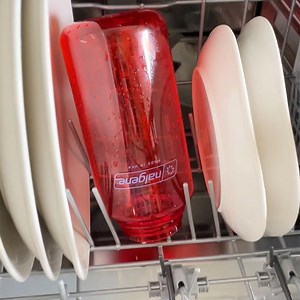 💧 Fun fact: Nalgene bottles are dishwasher safe! 🙌 Say goodbye to hand-washing and let your dishwasher do the work.🌟🧽 For more tips and tricks on keeping your Nalgene sparkling clean, check out the blog article below. 👉 Don't forget to share your own cleaning hacks in the comments! https://bit.ly/3NgmSbn | Nalgene