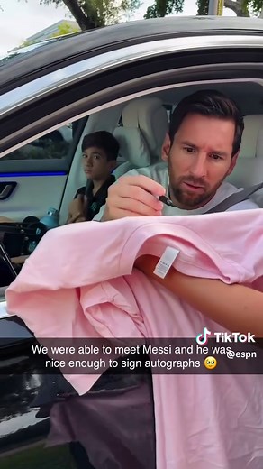 Heartwarming Moments with Lionel Messi Autograph