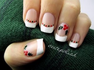 Easy Holly Nail Art