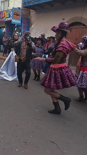 #chumbivilcas_cusco_peru♥️ #sicuani_cusco_perú🇵🇪❤ #recuerdos 😊💃 #huayliachumbivilcana🥰🎙️💃 #Florcita de chumbivilcas😊