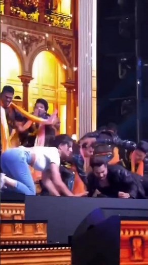 Nora fatehi swag 🥳🤩 | kiss scene | #norafatehi #viral #dance #kiss