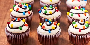 Christmas Light Cupcakes Are The Best Way To Celebrate