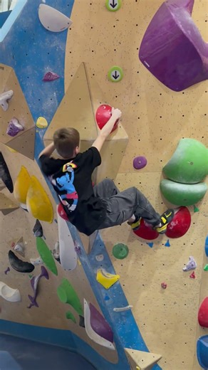 Technical sloper boulder #boulderingproblems #grimpe #bouldern #climbinggym #boulderinglife