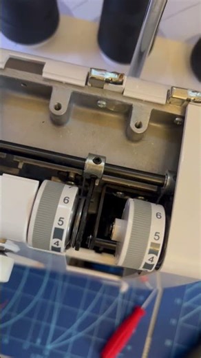 Ever wondered what's in a serger? 👀🤔 #homesewing