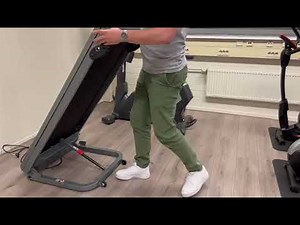 Instructievideo - Loopband uitklappen voor montage - Betersport