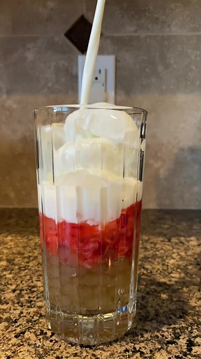 What is your favorite boba flavor? #boba #asmr #strawberry #foodtok