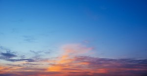 First Warning Forecast: Sunny with climbing temperatures and humidity this weekend