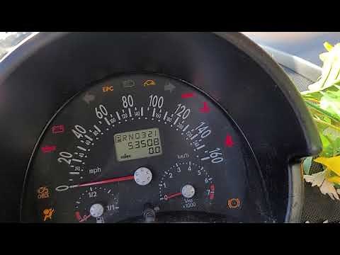 2001 VOLKSWAGEN BEETLE WITH ABS AND BRAKE WARNING LIGHT