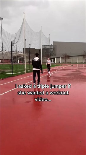 Her insta @alexa_hamilton2 #trackandfield #triplejump #videography #w...