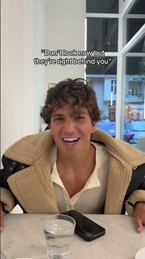 Don‘t look now!!👀💀😡