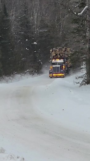 Explore the Trucking Lifestyle in Maine