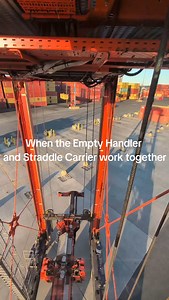25K views · 1.3K reactions | Two of my favorite machines: The Straddle Carrier and the Empty Handler working together . . . . . @pork_port_king @trucker_gang #ila #fyp #straddlecarrier #themachineoperator | the_machine_operator | Facebook