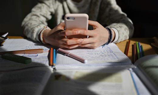 Five Things to Know About Largest Cell Phone Ban Study