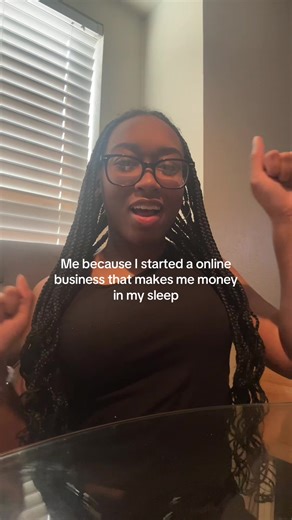 Imagine making $300 a day from your phone 📲 How? By selling digital products Digital products are 📚: - ebooks guides - courses - vendor lists - planners No experience or degree is needed to start! You don't have to spend hours on creating your own digital products Selling Done For You digital products!! 📦 My Digital Starter Kit, which includes over 8 done-for-you digital products. You'll learn how to sell and create digital products. And the best part? You can fully customize all the products