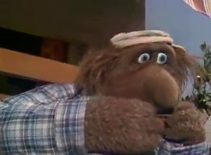 This episode of The Muppet Show premiered in the US on this day 35 years ago. Anyone know which one it is? | Muppet Wiki