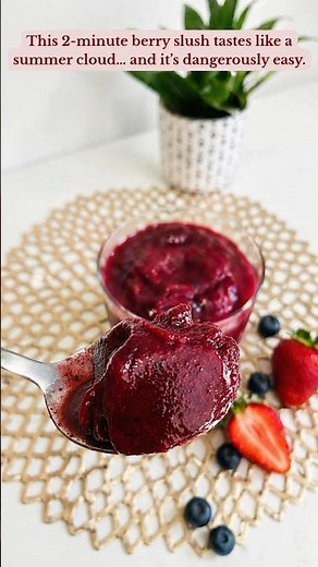 3-Ingredient Berry Slush That Looks Like a Dessert (2 Minutes Only!) 🍓🫐