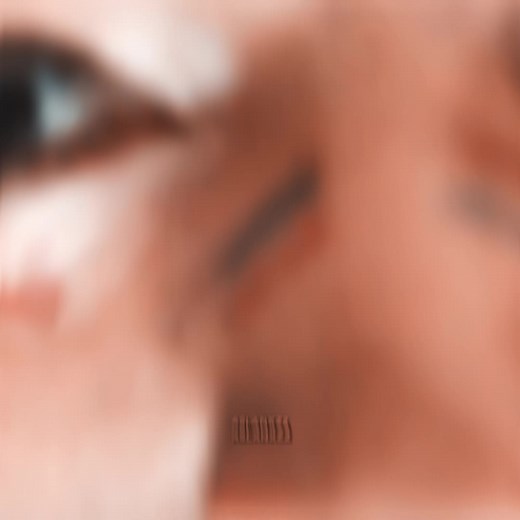 The Helping Hand Challenge. Em 2018, XXXTENTACION doou PS4s, TVs, instrumentos musicais e outros itens para uma casa adotiva. O desafio se chama