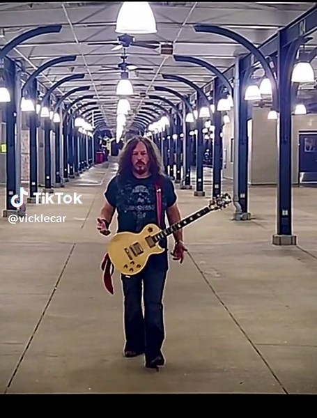 Vick LeCar (@vicklecar)’s videos with My Guitar and I - Vick LeCar