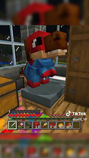 Mini T-Rex con traje de súper héroe en Minecraft | Sorpresa