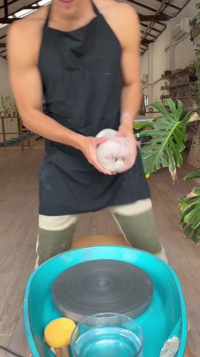 Because you liked the last one so much. Just making a cute vase for my Mumma. #pottery #potteryboy #onlypots #potteryclass #satisfying