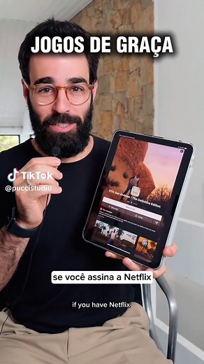Você tá pagando Netflix e deixando um monte de jogo grátis passar batido! 🎮 Se você é assinante, pode baixar vários jogos direto no iPhone ou iPad sem pagar nada extra , incluindo games famosos como GTA, Football Manager e muito mais! 🚨 Como fazer: \t•\tAbra o app da Netflix \t•\tProcure por “Jogos de celular” ou busque o nome do jogo direto \t•\tBaixe pela App Store e faça login com sua conta Netflix \t•\tDá até pra jogar com controle de PS5 no iPad! 📌 Jogos disponíveis de graça na Netflix: 
