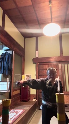 抜刀ロウソク🕯️炎🔥２本斬り、今日は難しいのばかりアップしてます、