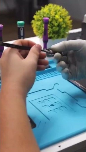 How to clean a Samsung Galaxy s10 Plus blurry camera #shorts