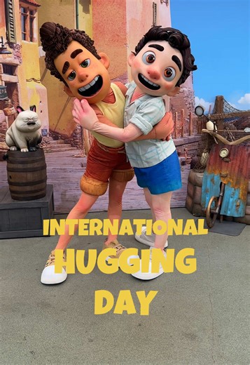 Big hugs from us to you on International Hugging Day, we all need a Disney hug some days 🤗 #disneycharacters #disney #disneyland #disneyparks #disneyworld