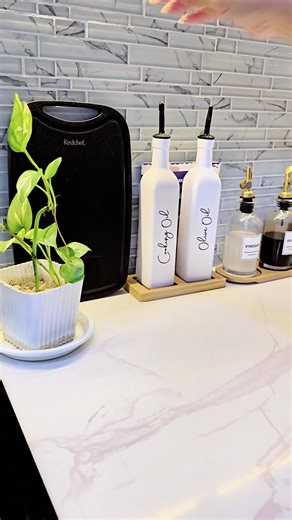 Essential Portable Cutting Board and Knife Set for Cooks