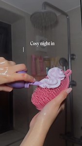 Cosy night routine for a good night’s sleep✨ #skincare #selfcare #thatgirlaesthetic #cleangirlaesthetic #shower #bodycare #bodycareroutine #cosy #cosynightin #cosynights | Esme Wolfsohn