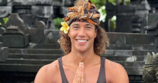 Laurent Maistret : l'aventurier partage un cliché avec un python autour du cou, les internautes n'en reviennent pas