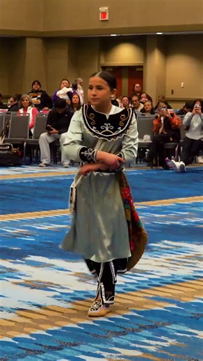 Teen Girl's Smoke Dance // Oneida Nation Winter Gathering Pow Wow 2026 📍Oneida Hotel, Oneida Nation, WI Kalihwisaks | Oneida Nation | Oneida Pow wow #haudenosaunee #powwow #smokedance #oneidahotel #wintergathering