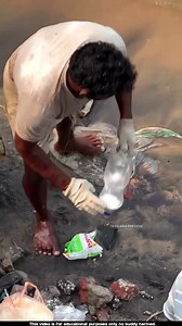 This is a method of catching fish using an empty bottle 😲l #fishing #shorts #fishingtechniques #fishingtips #farming #machhali #facts #fish #newtechnique #fishingvideo #fishhunting | Santosh Chaursiya