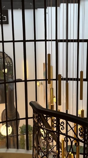 Cada luz tiene una historia que contar. 💡 Nuestras lámparas no solo iluminan, también decoran y le dan un toque de elegancia a tus espacios. Contáctamos y permitenos asesorarte. . . . #REEDConcept #home #Homedecor #InteriorDesign #Interior #Decor #design #Architecture #colombia #Bogota #lamp #lighting #art #hechoamano #handmade #arte #love #lampara #clasico #contemporaneo #hogar #fabricaciondemobiliario #mueble #sofa #mobiliario #musthave #bronce #brass #creatorsearchinsights #merrychristmas