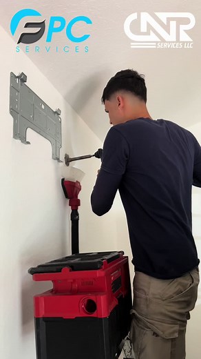 Mini split Gree hvac #hvactools #hvacfamily #hvacinstall #hvac #hvacmarketing #hvaclife #you hhvactechnician #hvacrepair #hvactech #hvacr #hvaclove #hvacquality #hvaccrew #cnrservices #airhandler #loveforthetrade #ductwork #coil #furnace #condenser #outdoorcoilcleaning #firstchoice #heatingandcooling #heating #cooling #service #orlando