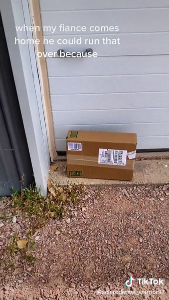 Reported USPS. Doesn’t matter. They still put it in the same spot, every time. DM me if you have anything negative to say. Keep the comments respectful please😊 #uspsproblems #fyp #disabledtiktoker #reported #USPS @US postal @Usps Delivery