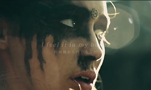 地球を壊滅状態に追いやった核戦争から97年。生き延びた一部の人間は、アークと呼ばれる宇宙ステーションで生活していた。しかし、アークにいる人間が生活できるのは、残り3ヶ月。アークの寿命が近づいてきたことから、囚人の少年少女100人が地球に送られ、人間が生活できる状態かを確認する任務を行うことになる…#the100 #Radioactive #レディオアクティブ #海外ドラマ #イマジンドラゴンズ #Netflix #ドラマ #おすすめ #おすすめにのりたい